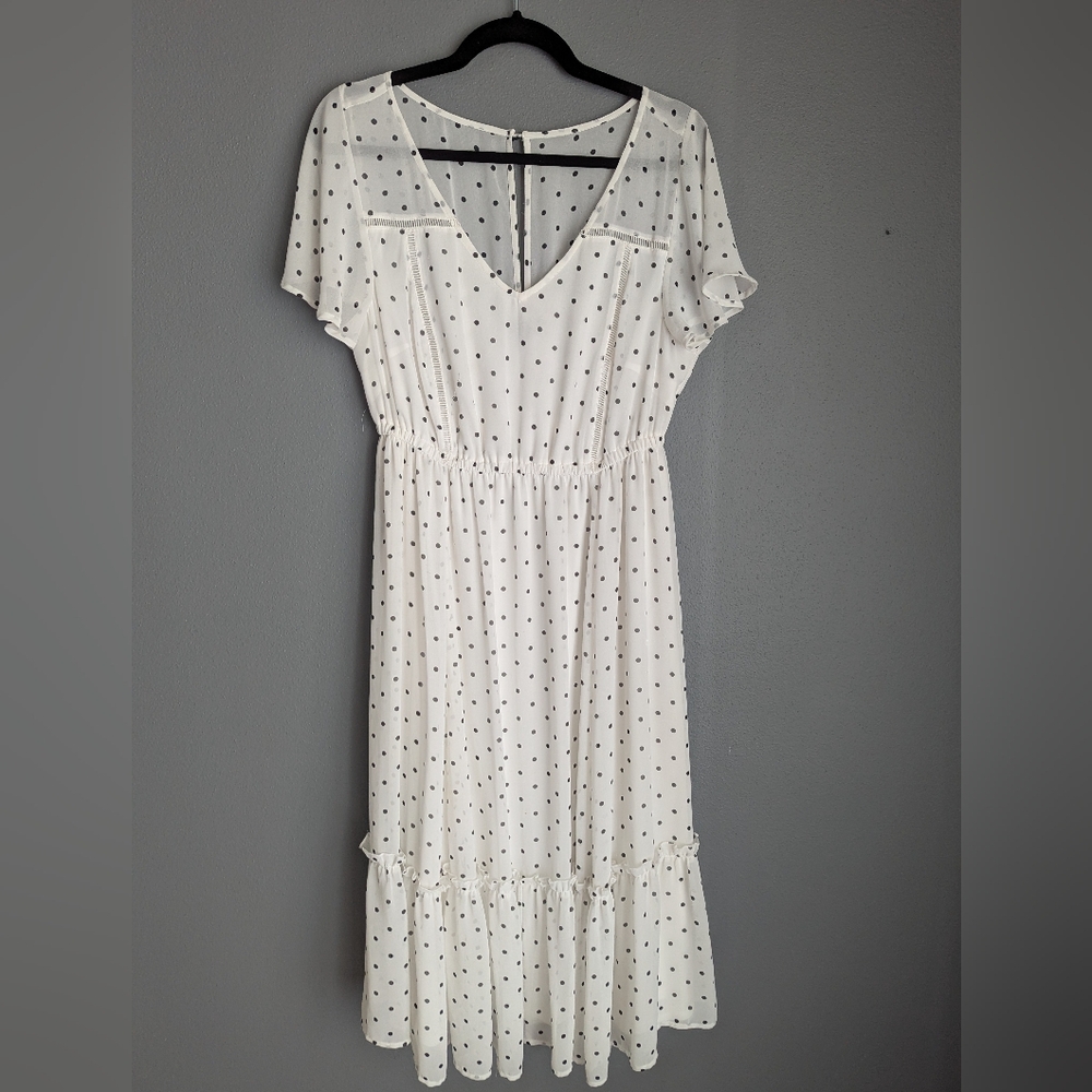 Torrid size zero white with black polka Dot Dress 19x14 x47 - Picture 1 of 5